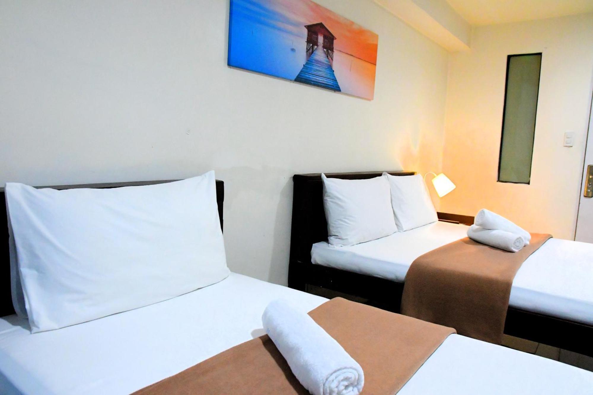 Arzo Hotel Makati Makati City Kültér fotó